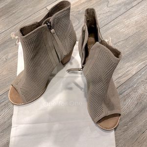 Toms Majorca Peep Toe Bootie size 7.5